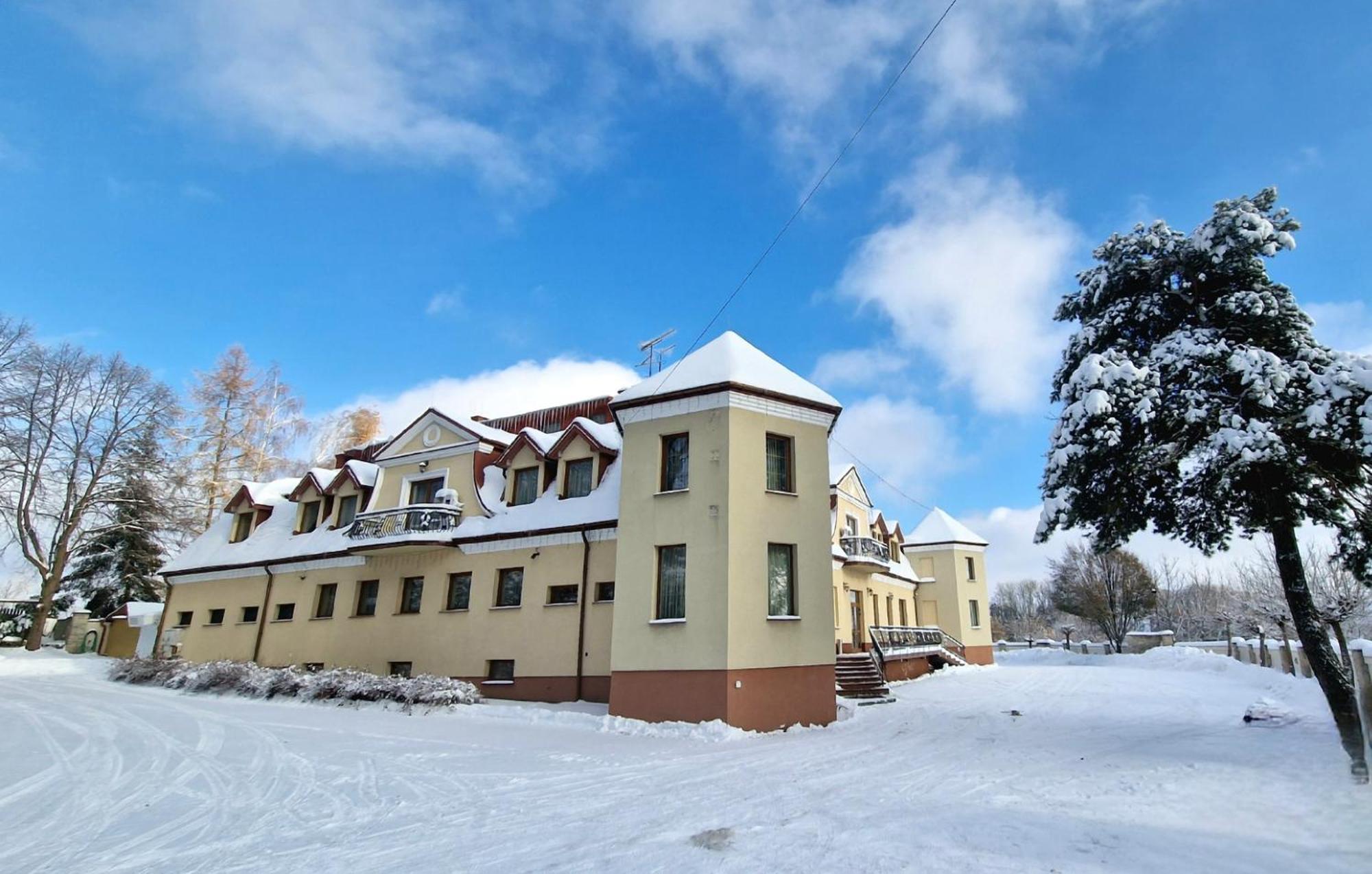 Hotel Palacowa Narol Exteriör bild